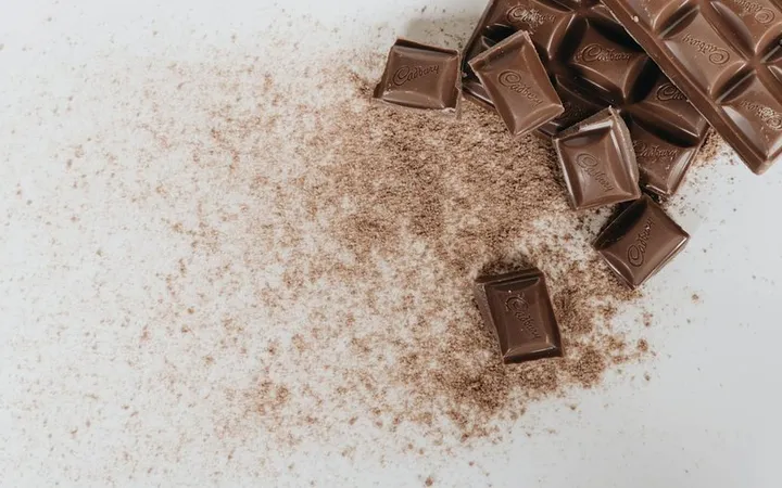 Cocoa Butter Chemistry: Triglycerides, Polymorphism & Why Temper Matters