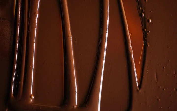 Lindt's Conche: The 1879 Accident That Smoothed Chocolate Forever