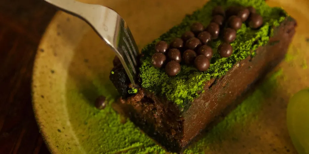 Tea-Infused Chocolate: A Complete Guide to Matcha and Asian Tea Pairings with Cacao